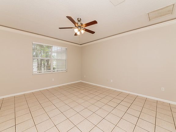 4th image of 2129 49th Ave E