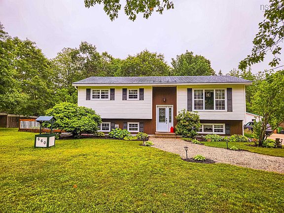 3rd image of 660 Pine Grove Rd