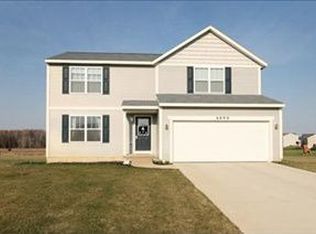 6890 Peninsula Dr NE, Rockford, MI