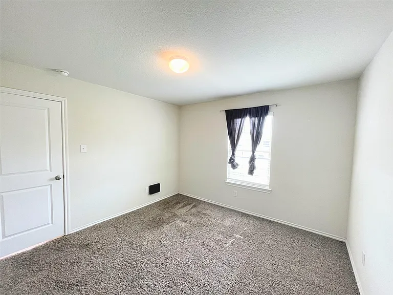 808 Community Way — Photo 18