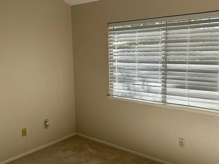112 Oneil Cir — Photo 10