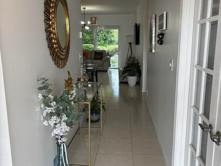 8833 Bella Vista Dr #8833 — Photo 4