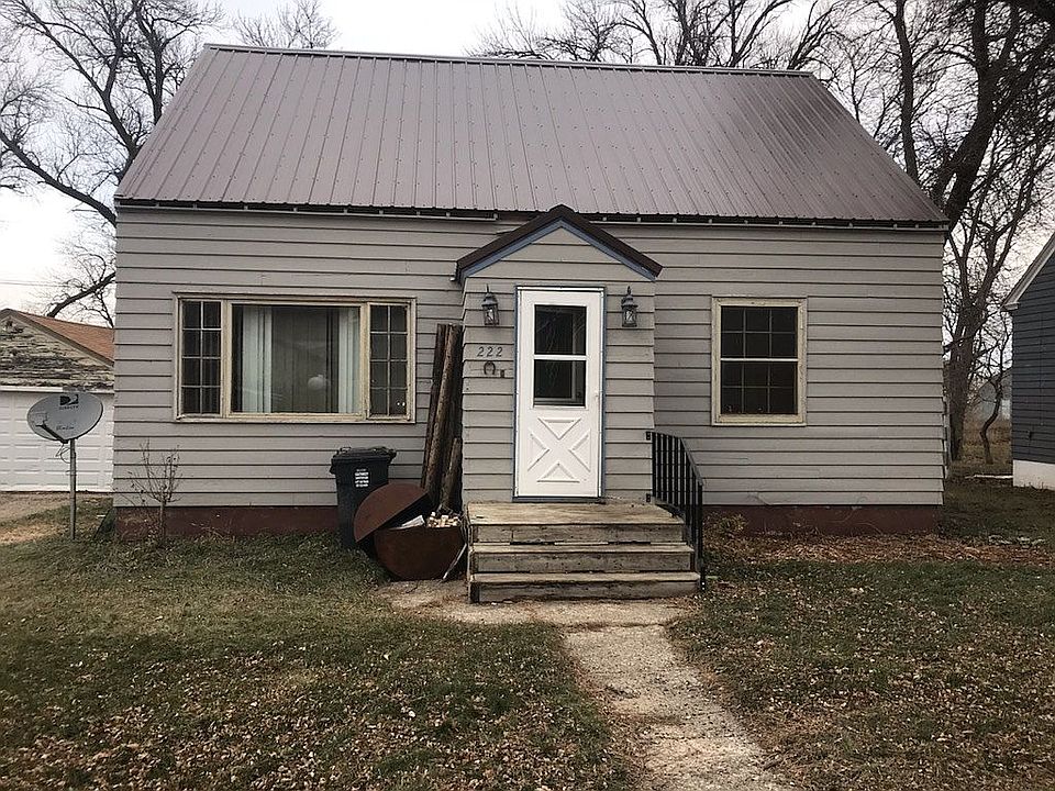 1st image of 222 W Benton St