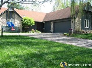 14393 Oak Ridge Rd, Carmel, IN 46032