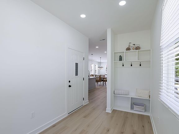 5th image of 3217 W 48th St