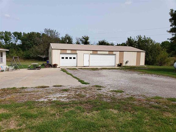 3rd image of 1260 Highway 6 NW