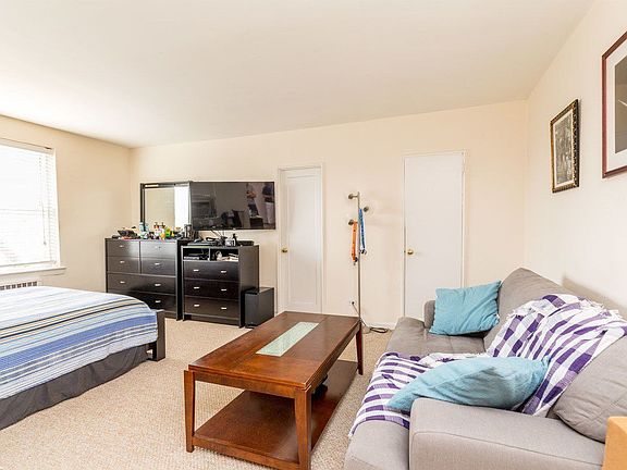 2nd image of 3925 51st St APT 5G