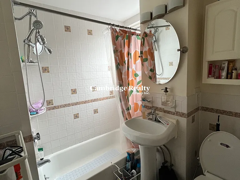 6 Bedford St #3R — Photo 7
