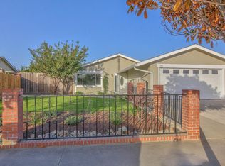 140 Miller Rd, Hollister, CA 95023