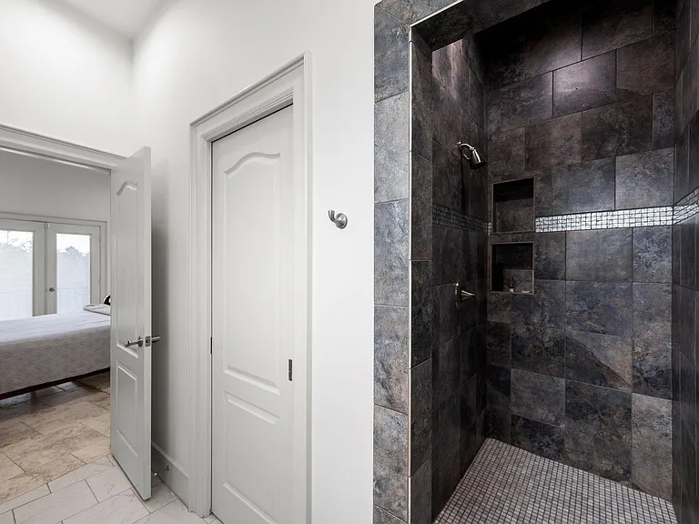 1210 Parkerhaven Ct — Photo 25
