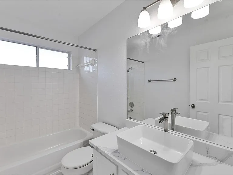2607 Claudia Dr — Photo 17