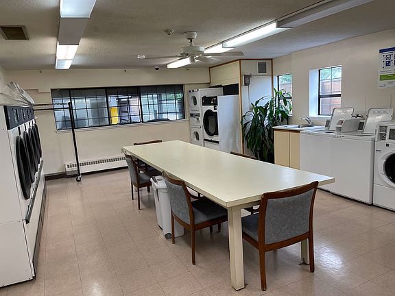 4th image of 6631 Minoru Blvd #1201