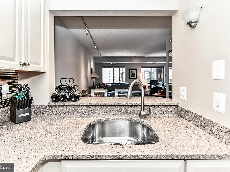 900 N Stafford St #1410 — Photo 18