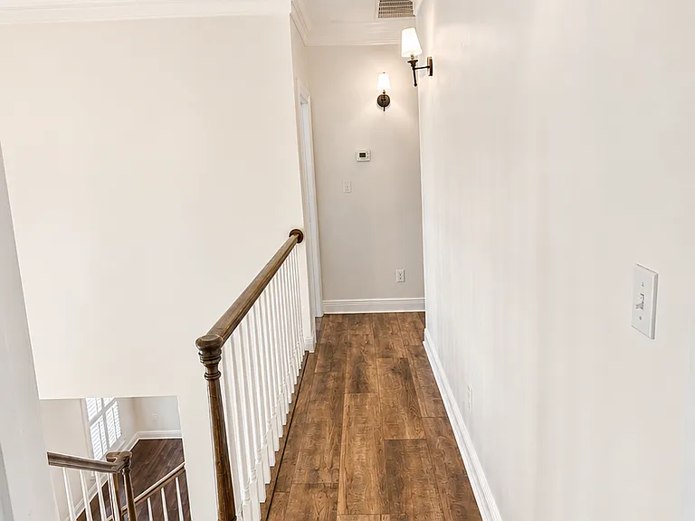 118 Country Manor Rd — Photo 12