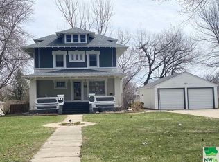 313 Lake St, Alta, IA 51002