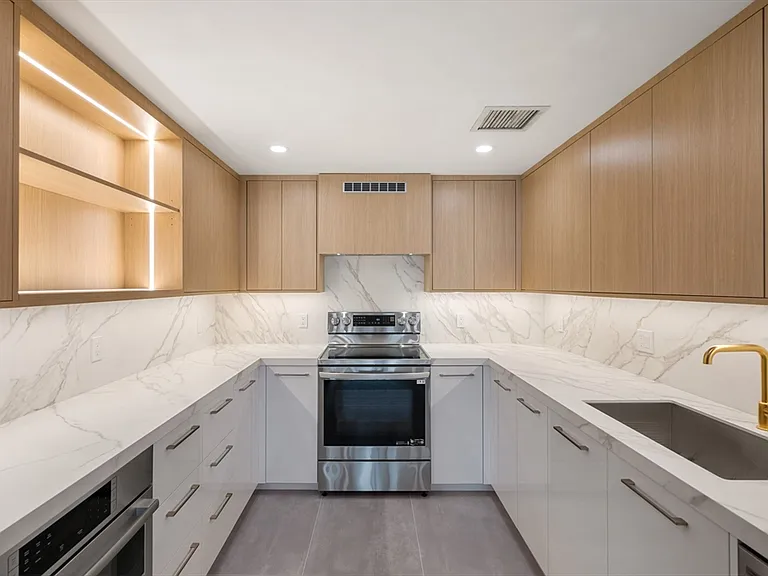 75-83 Cambridge Pkwy #101 — Photo 12