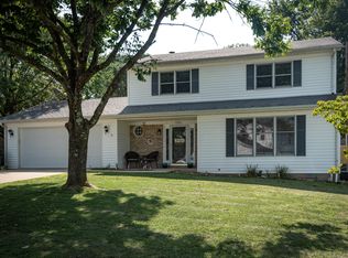 101 Ridge Rd, Versailles, KY 40383