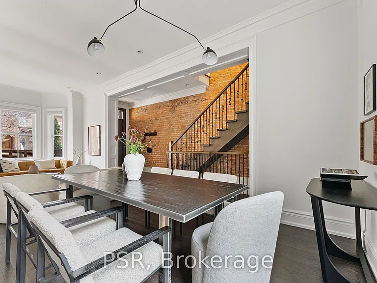 126 Dovercourt Rd — Photo 8