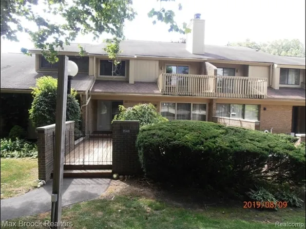 1549 S Hill Blvd #0, Bloomfield Hills, MI 48304