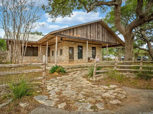 360 Kirk Ln, Bulverde, TX 78163