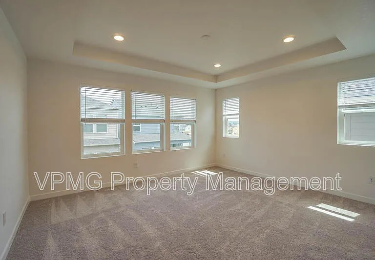 1605 NE 180th Ave — Photo 15