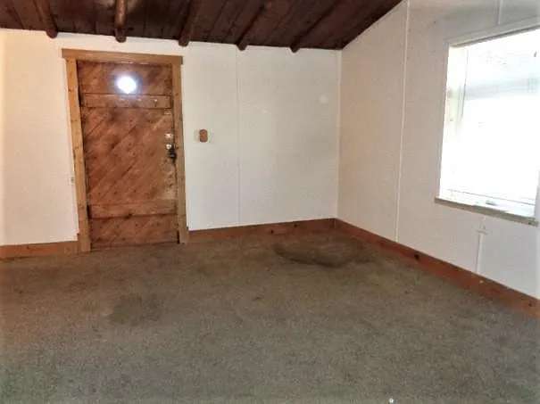 1 bed, 725 sqft, $1,300 — Photo 3
