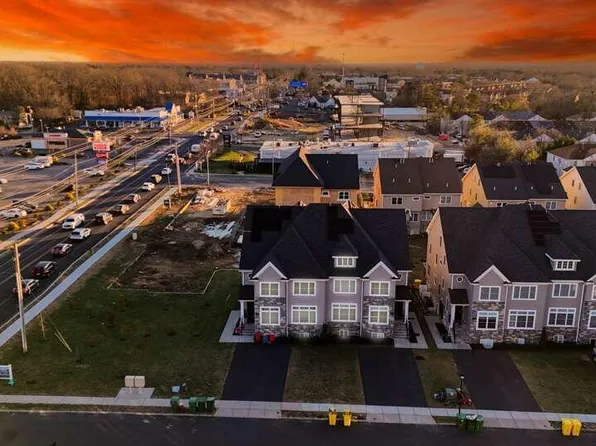 2 Basswood Drive, Lakewood, NJ 08701