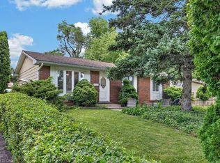 393 Enfield Rd, Burlington, ON L7T 2X5
