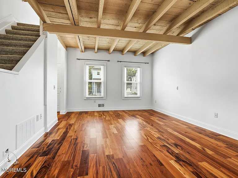69 Linden Pl — Photo 10