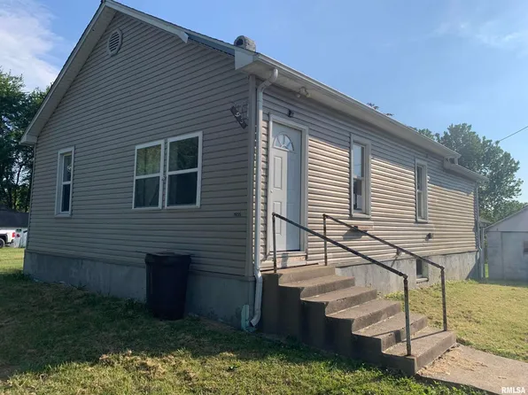 1935 Old Marion Rd, West Frankfort, IL 62896