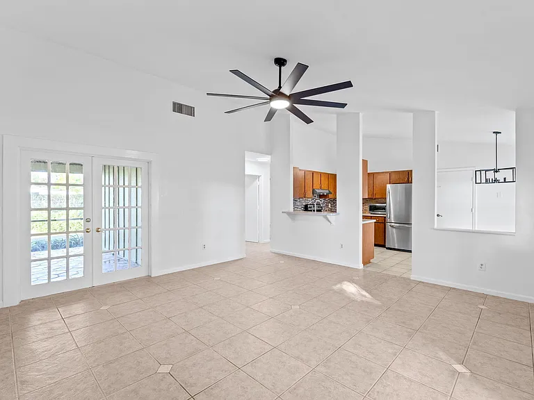 11989 Persimmon Blvd — Photo 5