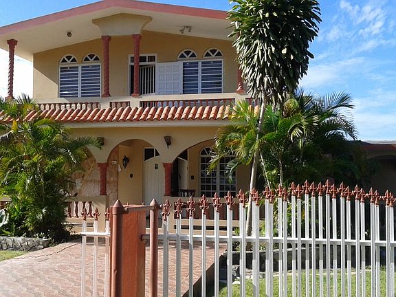 Gated property