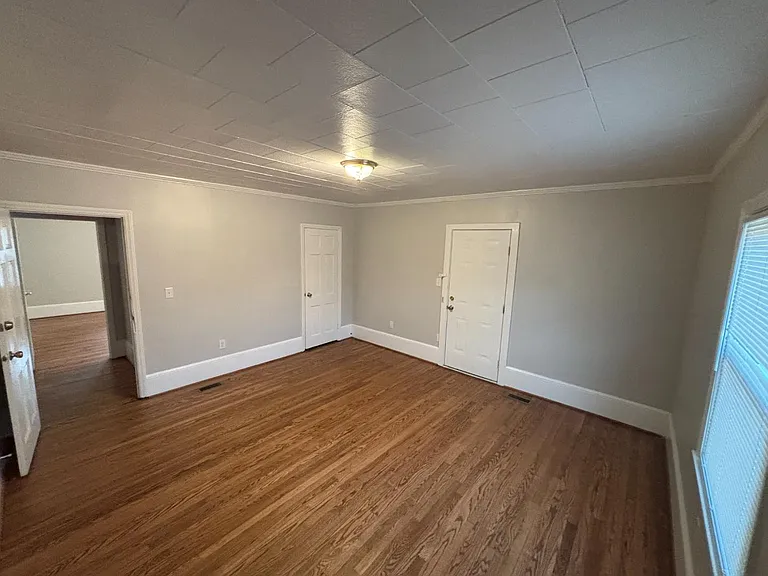 Unit Photo