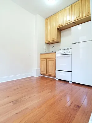 Rented by BRICK & GALO REALTY CORP | media 14