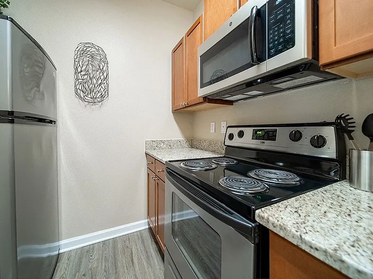 Rose Heights Apartments — Photo 12