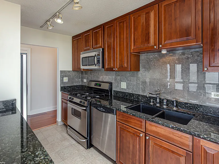6700 S South Shore Dr #22G — Photo 19