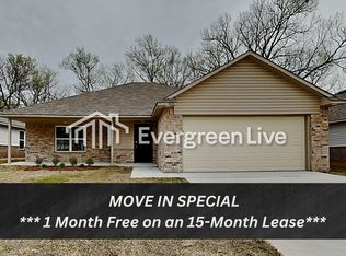 831 Highgarden Cir, Noble, OK 73068