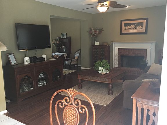 5th image of 130 Overlook Ct