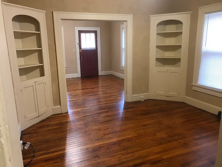 812 Darlington Way SW — Photo 1