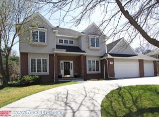 6110 Rolling Hills Blvd, Lincoln, NE 68512