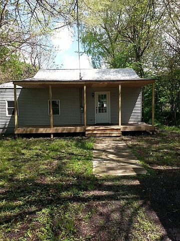 1st image of 1406 E Elm St