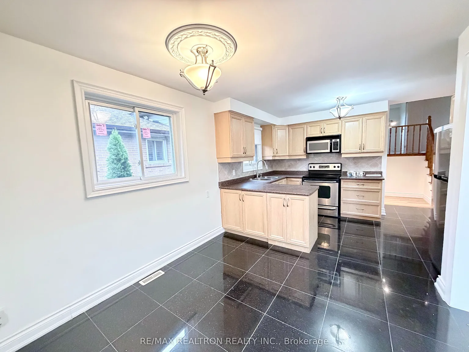 3 bed, $3,200 — Photo 3
