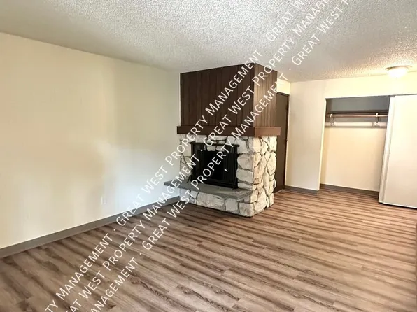 7521 44th St W APT 25, University Place, WA 98466