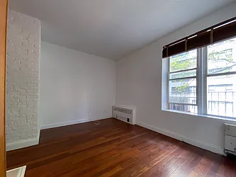 Rented by Kahen Properties