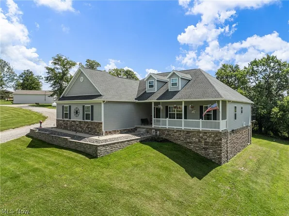 1692 Township Road 102, Dillonvale, OH 43917