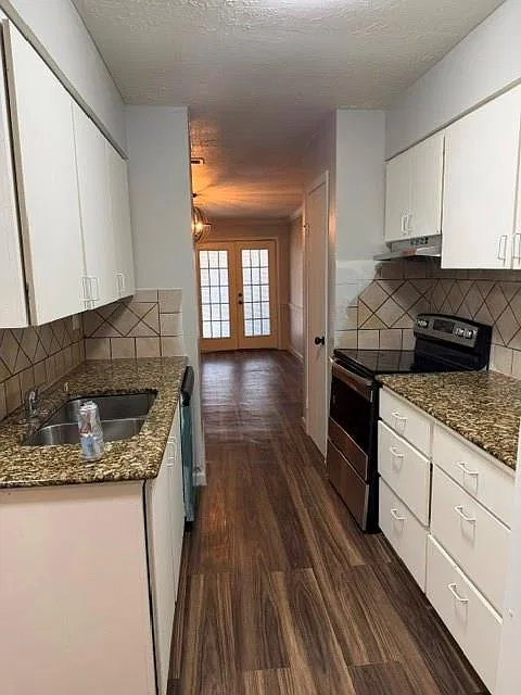 3 bed, 2.0 bath, 1250 sqft, $1,600 — Photo 3