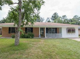 11 Carl Dr, Gulfport, MS 39503