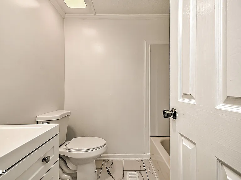 704 Church Hill Dr — Photo 15