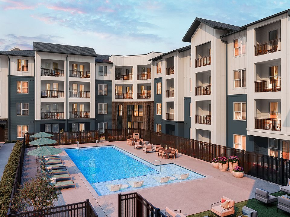 Pool Courtyard