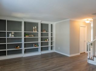 116 Barbary Ct, Cary, NC 27511
